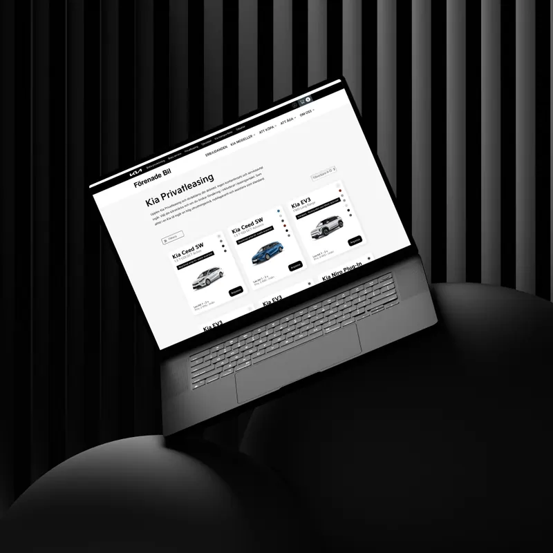 Förenade Bil på en laptop